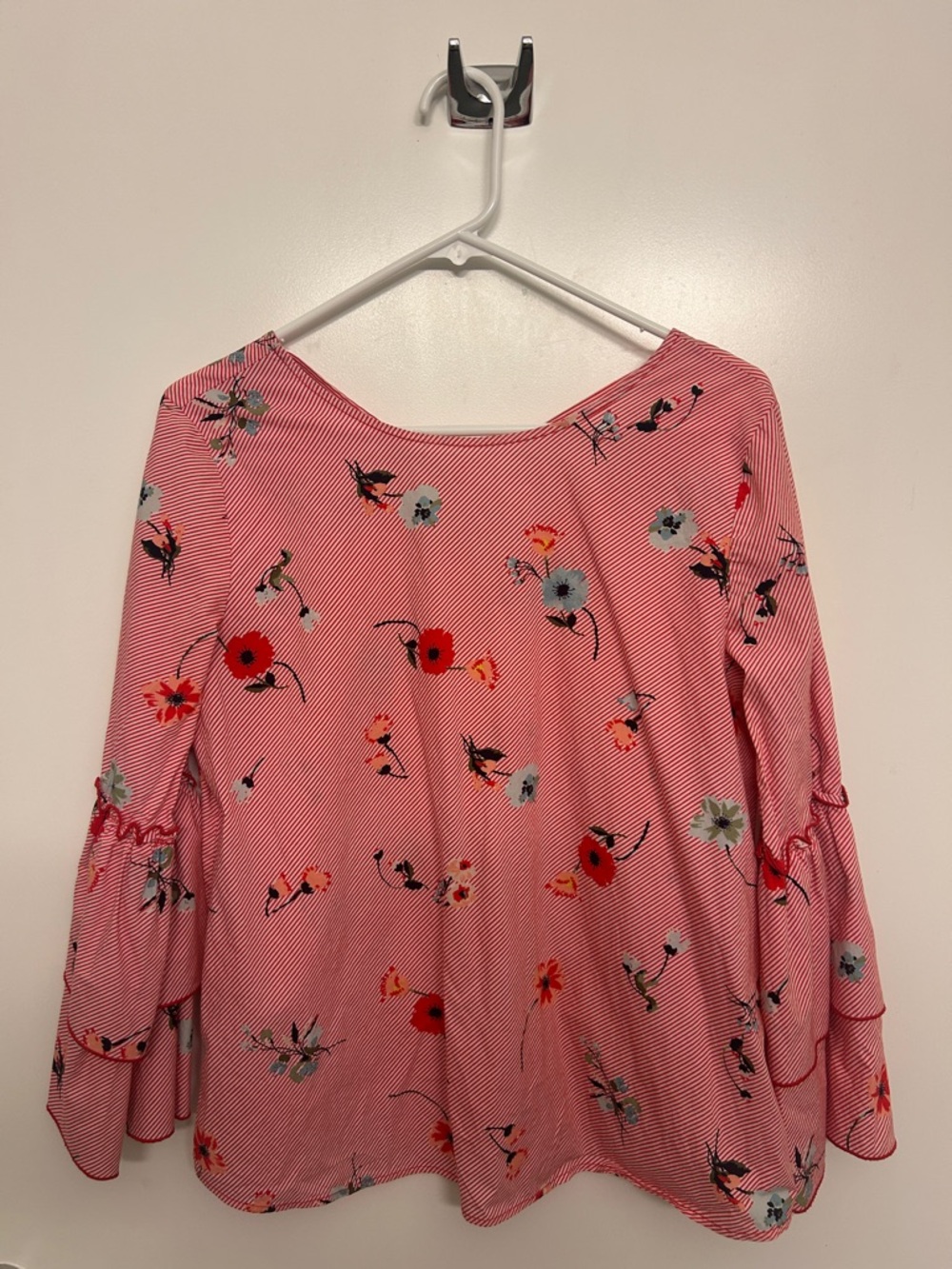 LOFT Women’s Floral Bell-Sleeve Top